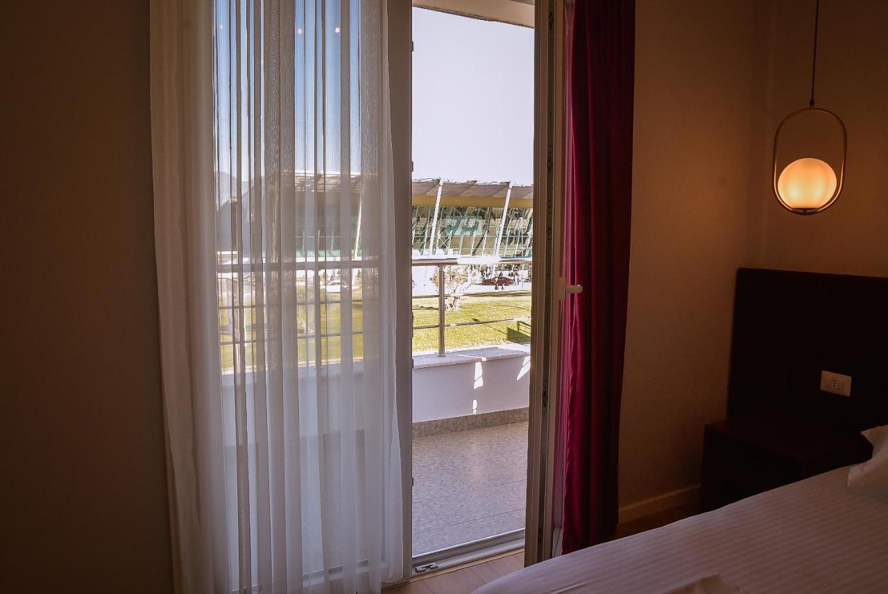Hotel Jurgen Rinas Kültér fotó