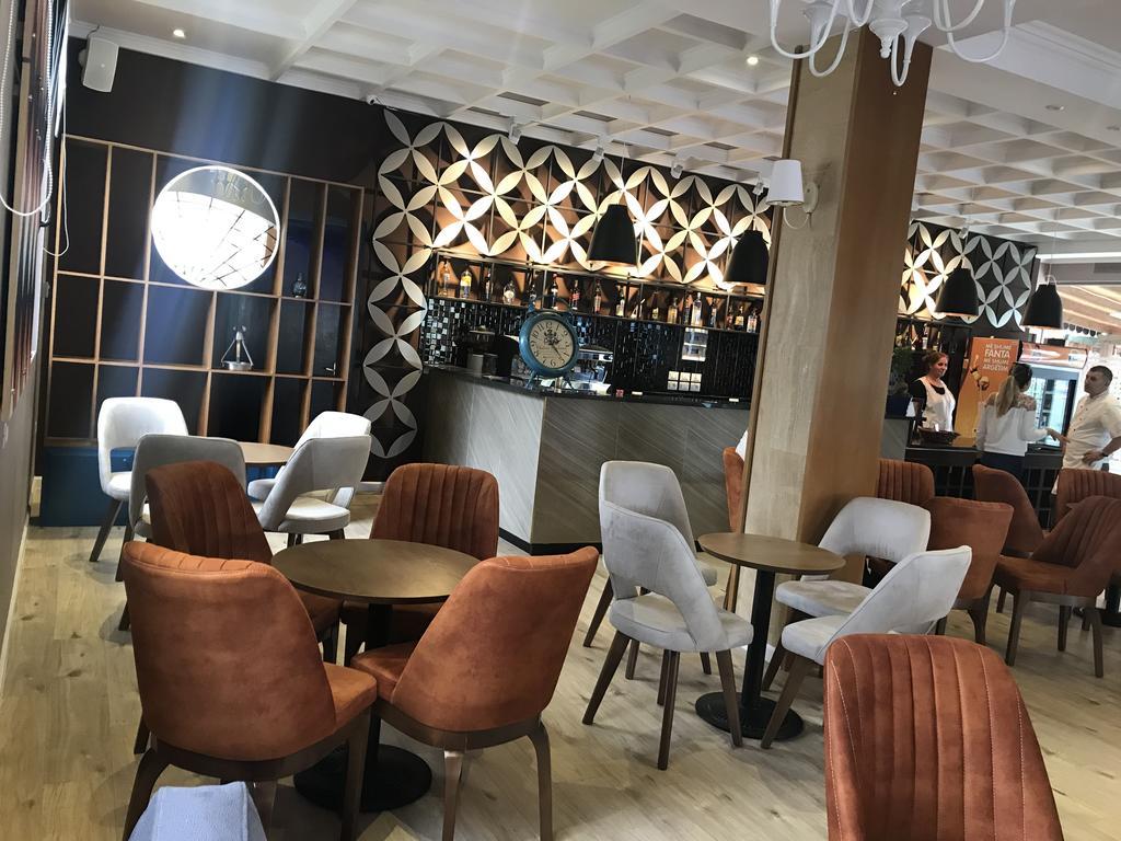 Hotel Jurgen Rinas Kültér fotó